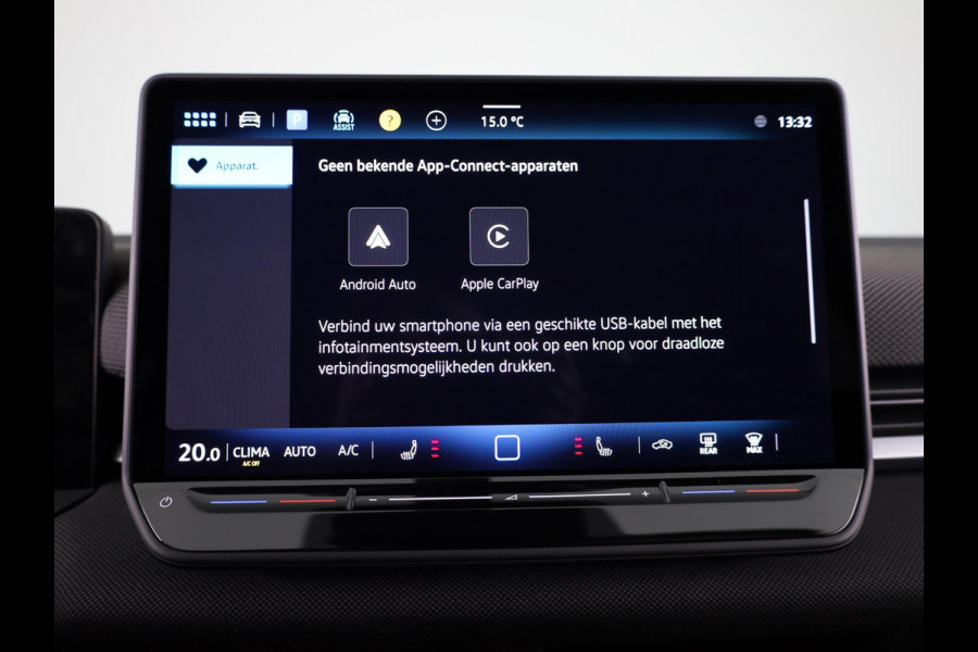 Volkswagen T-Roc Life First Edition 1.5 eTSI 85 kW / 116 PK SUV 7 v Achteruitrijcamera | CarPlay