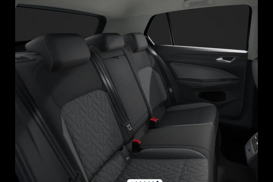 Volkswagen Golf Life Edition 1.5 eHybrid 204 PK | 18 "LM velgen | Stoel & Stuurverwarming | Camera |
