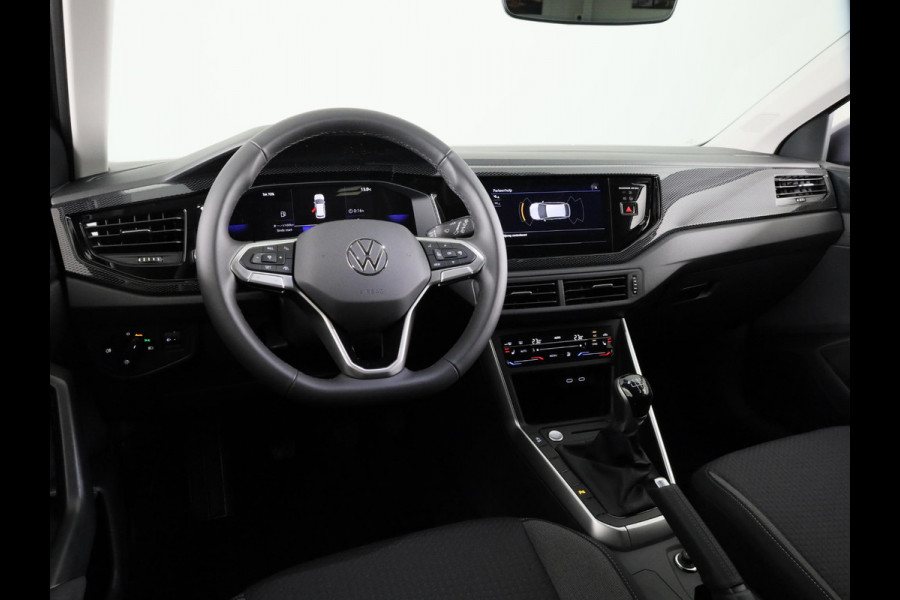 Volkswagen Taigo Life Edition 1.0 95 pk 5 versn. Hand | Climatronic | Stoelverwarming | Camera