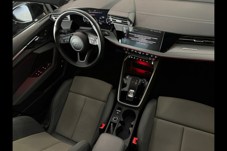 Audi A3 Sportback 40 TFSI e S Line Pano|Keyles|Sfeer|Camera|CarPlay