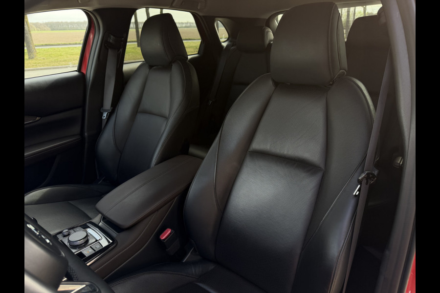 Mazda CX-30 2.0 e-SkyActiv-X M Hybrid Luxury / Trekhaak / Head-Up / Keyless / Leder / Adap. Cruise / Camera