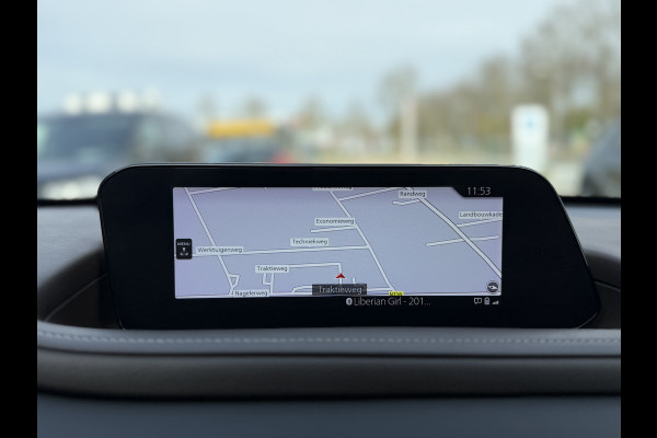 Mazda CX-30 2.0 e-SkyActiv-X M Hybrid Luxury / Trekhaak / Head-Up / Keyless / Leder / Adap. Cruise / Camera