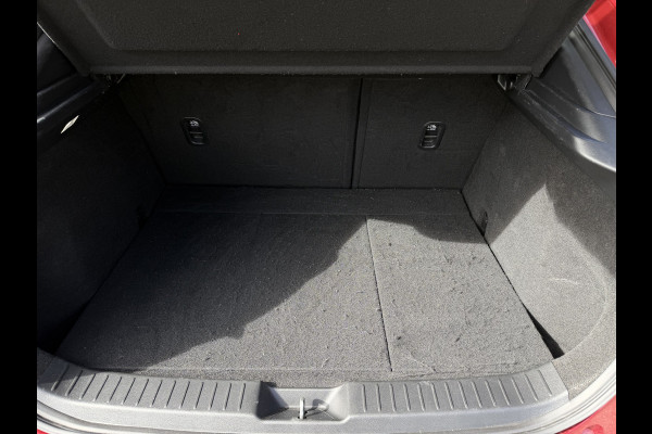 Mazda CX-30 2.0 e-SkyActiv-X M Hybrid Luxury / Trekhaak / Head-Up / Keyless / Leder / Adap. Cruise / Camera