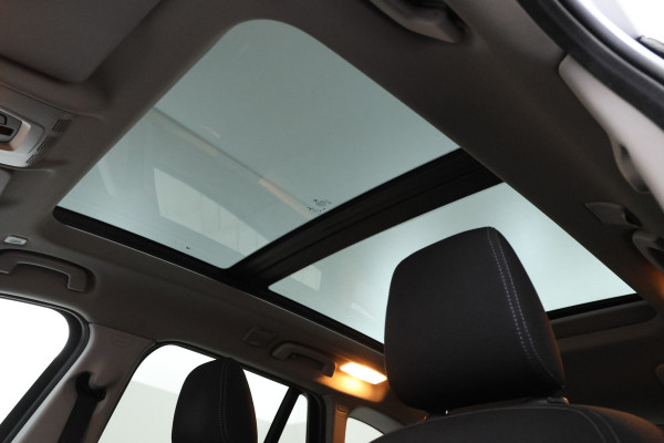 BMW X1 sDrive18d High Executive Automaat, Panorama dak, Navigatie
