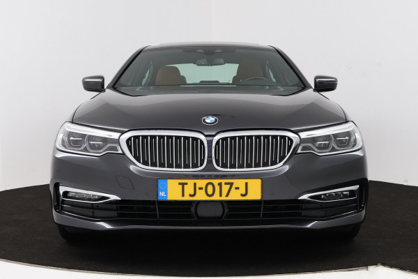 BMW 5 Serie 530i High Executive (PANORAMADAK, SFEERVERLICHTING, STOELVERWARMING/VENTILATIE, ELEKTR STOELEN)