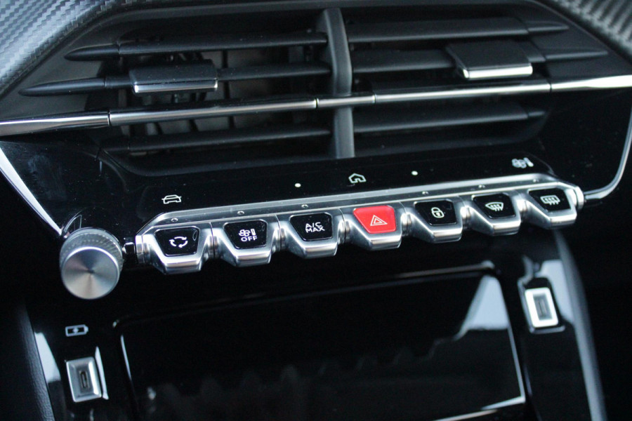 Peugeot 208 1.2 100PK ALLURE | PARKEERSENSOREN VOOR + ACHTER | DRAADLOZE APPLE CARPLAY/ANDROID AUTO | CRUISE CONTROL | DAB+ RADIO | CLIMATE CONTROL | LED KOPLAMPEN | LICHTMETALEN VELGEN 16" |