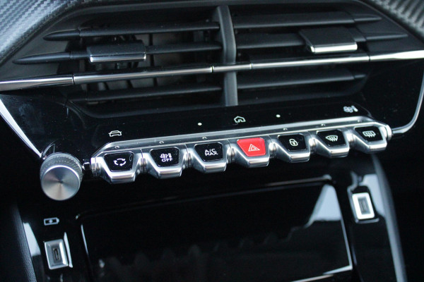 Peugeot 208 1.2 100PK ALLURE | PARKEERSENSOREN VOOR + ACHTER | DRAADLOZE APPLE CARPLAY/ANDROID AUTO | CRUISE CONTROL | DAB+ RADIO | CLIMATE CONTROL | LED KOPLAMPEN | LICHTMETALEN VELGEN 16" |