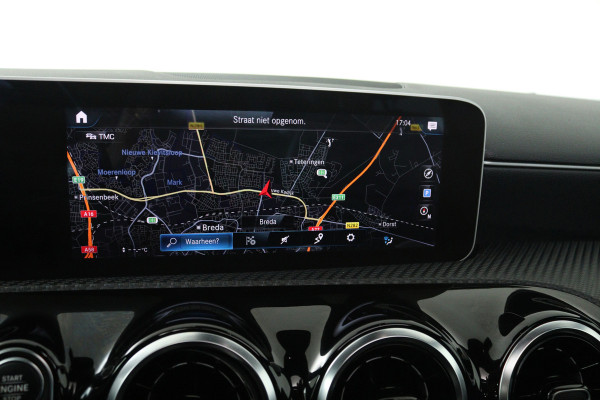 Mercedes-Benz CLA-Klasse 180 Business Solution (PANORAMADAK, TREKHAAK, CAMERA, CRUISE CONTROL, PARKEERSENSOREN)