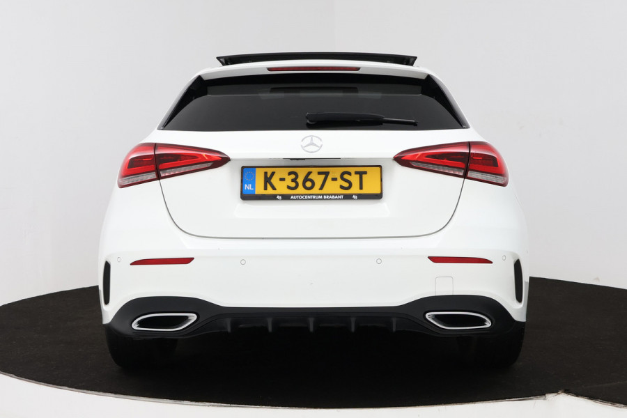 Mercedes-Benz A-Klasse 180 Business Solution AMG (PANORAMADAK, STOELVERWARMING, CAMERA, ELEKTR STOELEN, NAVIGATIE, CRUISE CONTROL)