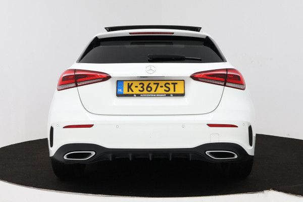 Mercedes-Benz A-Klasse 180 Business Solution AMG (PANORAMADAK, STOELVERWARMING, CAMERA, ELEKTR STOELEN, NAVIGATIE, CRUISE CONTROL)