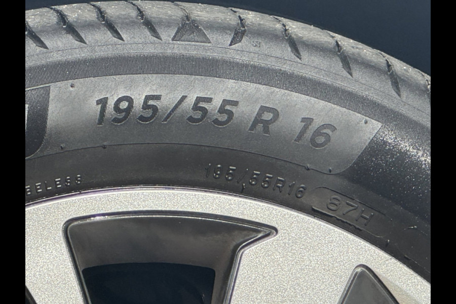 Peugeot 208 1.2 PureTech Active Pack - 45.000 KM - Apple CarPlay / Navigatie I Airco I LED I PDC I Dealer onderhouden