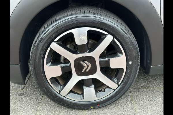 Citroën C4 Cactus 1.2 PureTech Shine Aut Navi Camera Carplay Pano