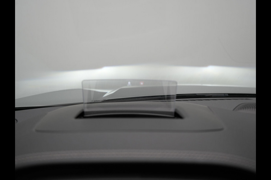 Ford Kuga 2.5 Vignale PHEV 225pk Dealer O.H | Panodak | Head Up | Bang & Olufsen Sound | Adaptive Cruise | 360 Camera | Lederen Sportstoelen Memory & Verwarmd | Keyless | Pilot Assist | Blis | Apple Carplay | Navigatie | Virtual | DAB  Plug In Hybrid |