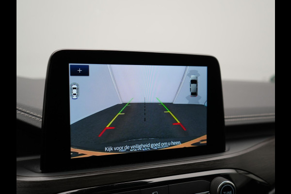 Ford Kuga 2.5 Vignale PHEV 225pk Dealer O.H | Panodak | Head Up | Bang & Olufsen Sound | Adaptive Cruise | 360 Camera | Lederen Sportstoelen Memory & Verwarmd | Keyless | Pilot Assist | Blis | Apple Carplay | Navigatie | Virtual | DAB  Plug In Hybrid |