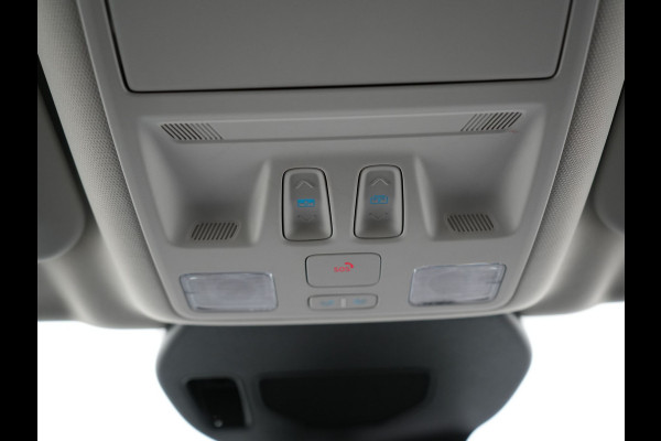 Ford Kuga 2.5 Vignale PHEV 225pk Dealer O.H | Panodak | Head Up | Bang & Olufsen Sound | Adaptive Cruise | 360 Camera | Lederen Sportstoelen Memory & Verwarmd | Keyless | Pilot Assist | Blis | Apple Carplay | Navigatie | Virtual | DAB  Plug In Hybrid |