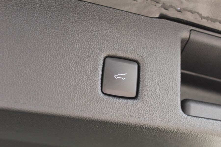 Ford Kuga 2.5 PHEV ST-Line X | Trekhaak | AGR | Panoramadak | B&O | BLIS | Head-up