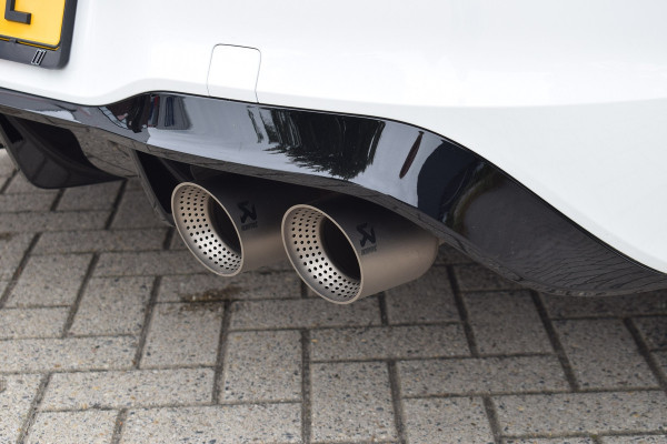 Volkswagen Golf R Performance 2.0 TSI 333pk 4-Motion | Origineel NL | Akrapovič