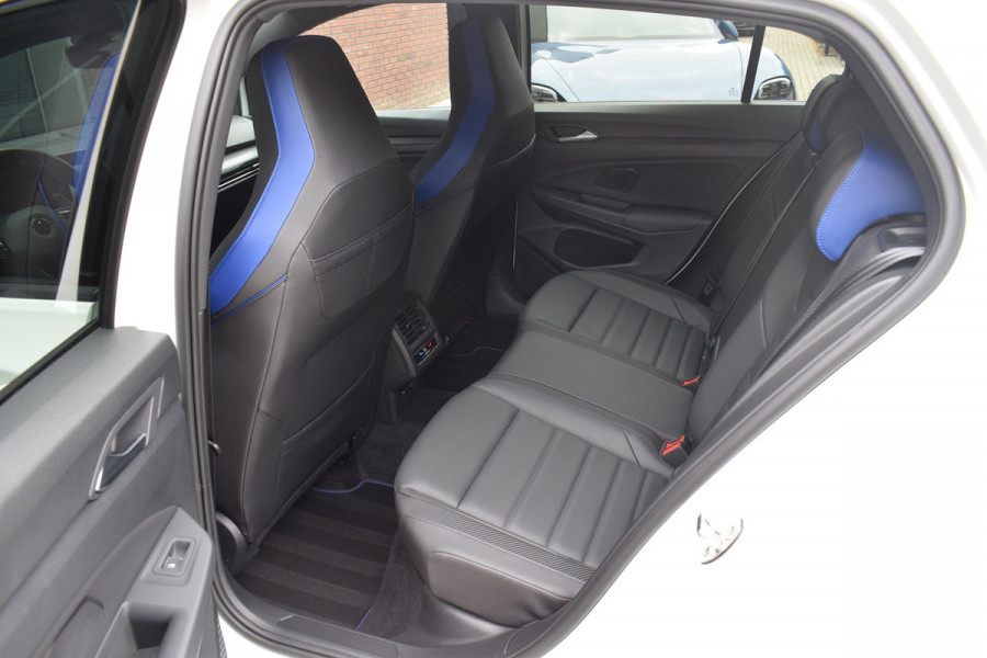 Volkswagen Golf R Performance 2.0 TSI 333pk 4-Motion | Origineel NL | Akrapovič