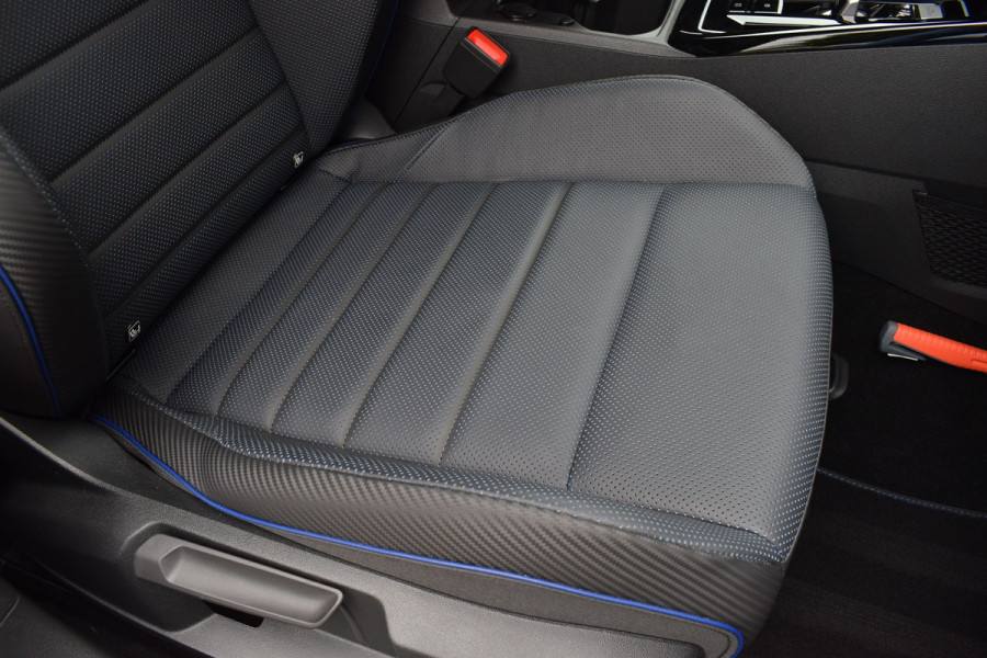 Volkswagen Golf R Performance 2.0 TSI 333pk 4-Motion | Origineel NL | Akrapovič