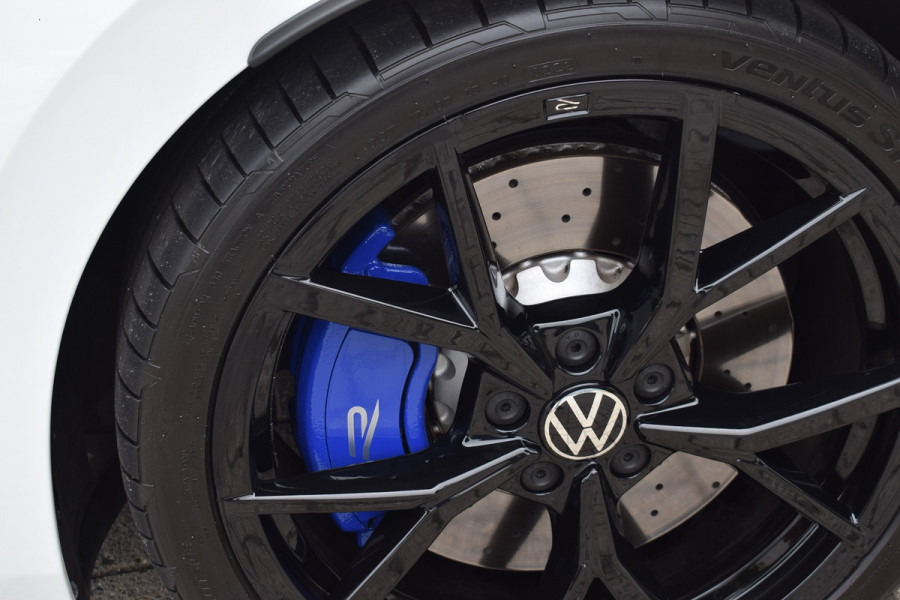 Volkswagen Golf R Performance 2.0 TSI 333pk 4-Motion | Origineel NL | Akrapovič