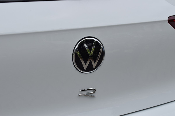 Volkswagen Golf R Performance 2.0 TSI 333pk 4-Motion | Origineel NL | Akrapovič