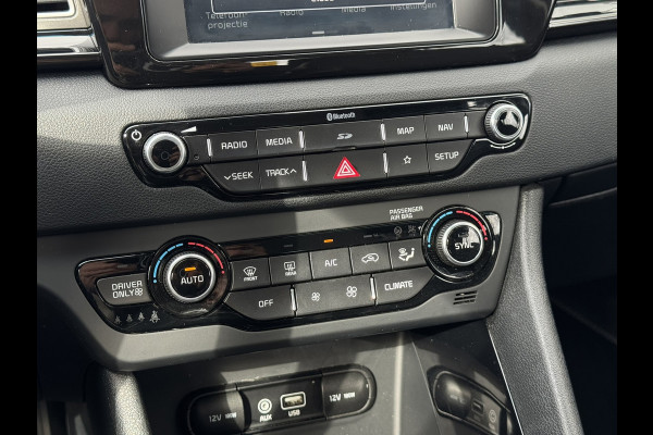 Kia Niro 1.6 GDi Hybrid ExecutiveLine | Halfleder, Navi, Cruise, Camera, Carplay/Android, DAB | NAP |