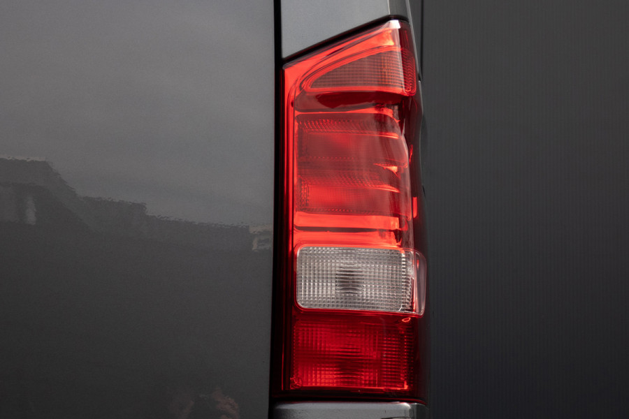 Mercedes-Benz Vito | ADAPTIEVE CRUISE CONTROL | CAMERA | TREKHAAK | STOELVERWARMING | DUBBELE SCHUIFDEUR