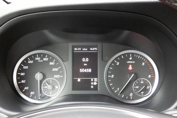 Mercedes-Benz Vito | ADAPTIEVE CRUISE CONTROL | CAMERA | TREKHAAK | STOELVERWARMING | DUBBELE SCHUIFDEUR