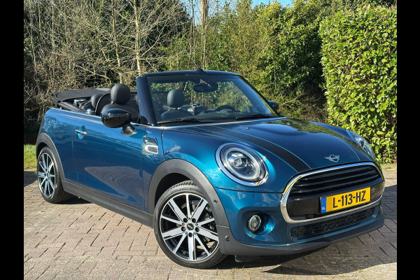 MINI Cabrio 1.5 Cooper Sidewalk Edition Camera | Lederen Bekleding | Navigatie | Harman Kardon | 52.000 Km | Automaat | Full Options.