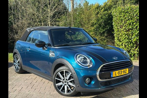 MINI Cabrio 1.5 Cooper Sidewalk Edition Camera | Lederen Bekleding | Navigatie | Harman Kardon | 52.000 Km | Automaat | Full Options.