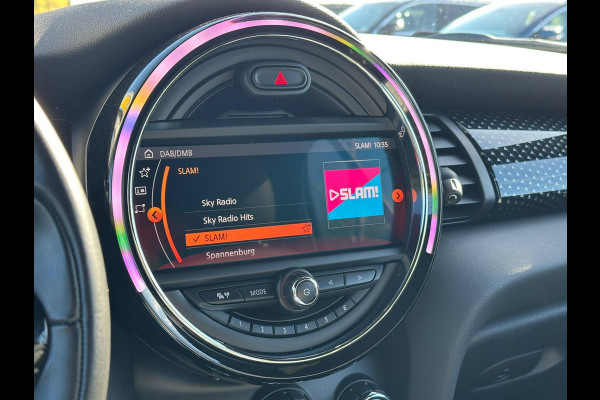 MINI Cabrio 1.5 Cooper Sidewalk Edition Camera | Lederen Bekleding | Navigatie | Harman Kardon | 52.000 Km | Automaat | Full Options.