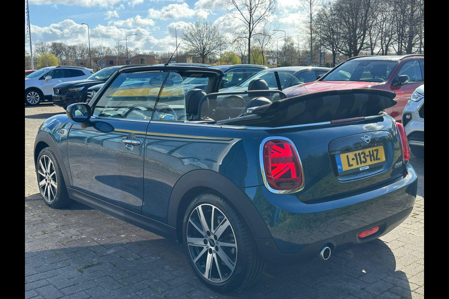 MINI Cabrio 1.5 Cooper Sidewalk Edition Camera | Lederen Bekleding | Navigatie | Harman Kardon | 52.000 Km | Automaat | Full Options.