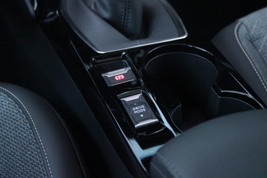 Peugeot 208 1.2 100PK ALLURE | PARKEERSENSOREN VOOR + ACHTER | DRAADLOZE APPLE CARPLAY/ANDROID AUTO | CRUISE CONTROL | DAB+ RADIO | CLIMATE CONTROL | LED KOPLAMPEN | LICHTMETALEN VELGEN 16" |