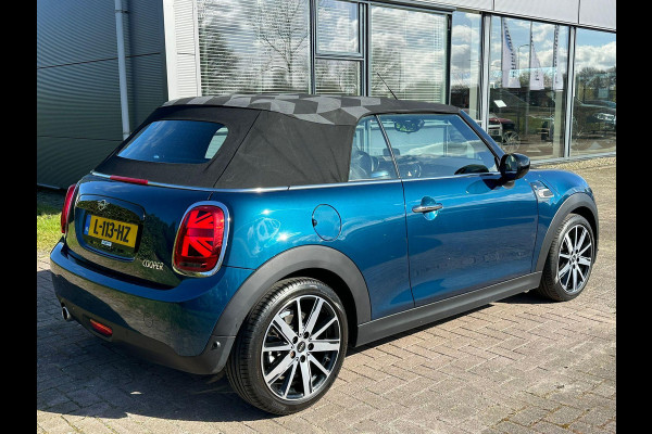MINI Cabrio 1.5 Cooper Sidewalk Edition Camera | Lederen Bekleding | Navigatie | Harman Kardon | 52.000 Km | Automaat | Full Options.