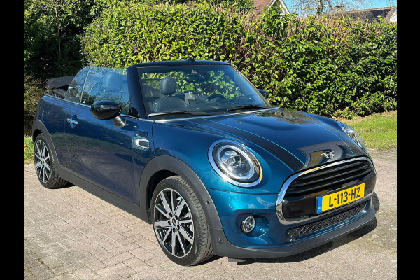 MINI Cabrio 1.5 Cooper Sidewalk Edition Camera | Lederen Bekleding | Navigatie | Harman Kardon | 52.000 Km | Automaat | Full Options.