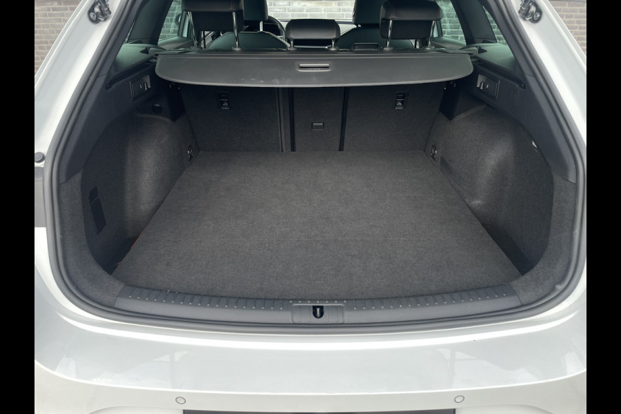 Seat Leon Sportstourer 1.4 TSI eHybrid PHEV FR Business Intense | LED | Virtual Cockpit | Memory | Navi | Camera | Carplay | ACC | Sfeerverlichting