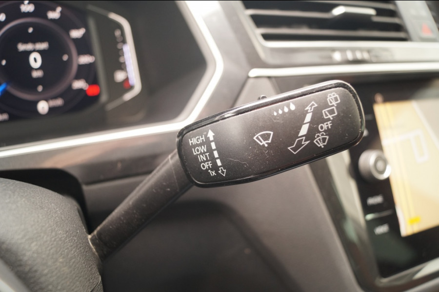 Volkswagen Tiguan 1.5 TSI 150pk DSG Comfortline Business -LEER-LED-ECC-