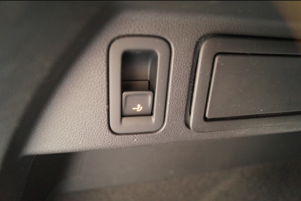 Volkswagen Tiguan 1.5 TSI 150pk DSG Comfortline Business -LEER-LED-ECC-