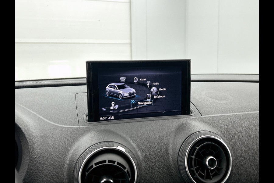 Audi A3 Sportback 35 TFSI CoD Pro Line Automaat (NAVIGATIE, TREKHAAK AFNEEMBAAR, LED, 1e EIGENAAR, GOED ONDERHOUDEN)