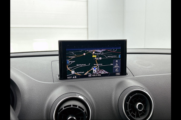 Audi A3 Sportback 35 TFSI CoD Pro Line Automaat (NAVIGATIE, TREKHAAK AFNEEMBAAR, LED, 1e EIGENAAR, GOED ONDERHOUDEN)