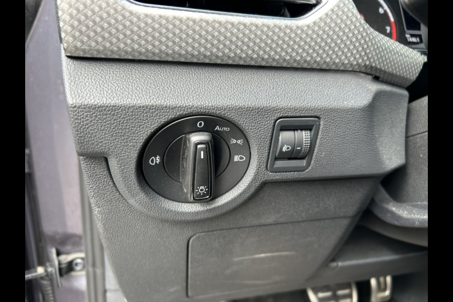 Volkswagen T-Cross 1.0 TSI 110pk Automaat Navi, Carplay, Dodehoekdetctie, Stoelverw