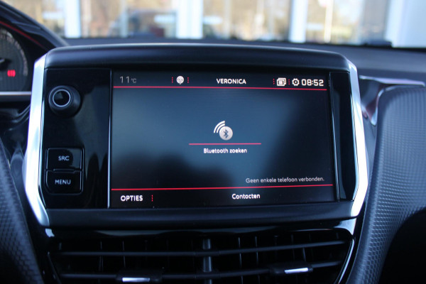 Peugeot 2008 1.2 130PK GT-LINE | PANORAMA DAK | GRIP CONTROL | CRUISE CONTROL | DAB+ RADIO | APPLE CARPLAY/ANDROID AUTO | NAVIGATIE | ACHTERUITRIJ CAMERA | 17" LICHTMETALEN VELGEN "BLACK" | CLIMATE CONTROL | PARKEERSENSOREN VOOR + ACHTER | GETINTE ACHTERRUITEN | ZWARTE DAK RELING |