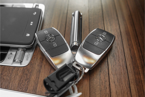 Mercedes-Benz G-Klasse 580 EQ 116 kWh Manufaktur Schuifdak Burmester Distronic 360° Stuurverw