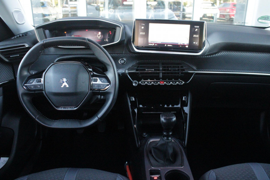 Peugeot 2008 1.2 100PK ALLURE PACK | ACHTERUITRIJ CAMERA | NAVIGATIE | APPLE CARPLAY/ANDROID AUTO | CRUISE CONTROL | DAB+ RADIO | KEYLESS START | CLIMATE CONTROL | ZWART DAK | 3-D COCKPIT | LED KOPLAMPEN | LICHTMETALEN VELGEN 17" |