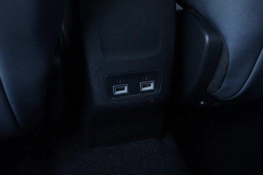 Peugeot 2008 1.2 100PK ALLURE PACK | ACHTERUITRIJ CAMERA | NAVIGATIE | APPLE CARPLAY/ANDROID AUTO | CRUISE CONTROL | DAB+ RADIO | KEYLESS START | CLIMATE CONTROL | ZWART DAK | 3-D COCKPIT | LED KOPLAMPEN | LICHTMETALEN VELGEN 17" |