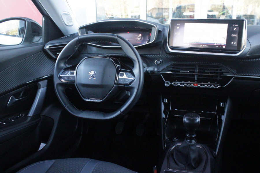 Peugeot 2008 1.2 100PK ALLURE PACK | ACHTERUITRIJ CAMERA | NAVIGATIE | APPLE CARPLAY/ANDROID AUTO | CRUISE CONTROL | DAB+ RADIO | KEYLESS START | CLIMATE CONTROL | ZWART DAK | 3-D COCKPIT | LED KOPLAMPEN | LICHTMETALEN VELGEN 17" |