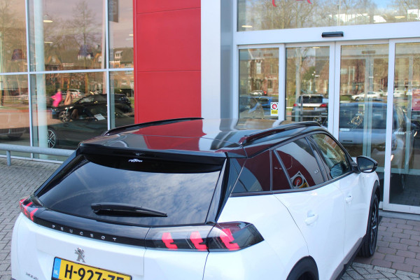Peugeot 2008 1.2 100PK ALLURE PACK | ACHTERUITRIJ CAMERA | NAVIGATIE | APPLE CARPLAY/ANDROID AUTO | CRUISE CONTROL | DAB+ RADIO | KEYLESS START | CLIMATE CONTROL | ZWART DAK | 3-D COCKPIT | LED KOPLAMPEN | LICHTMETALEN VELGEN 17" |