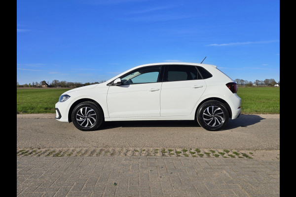 Volkswagen Polo 1.0 TSI Life Edition - 95 Pk - Euro 6 - AUTOMAAT - ParkeerCamera - AppleCarplay AndroidAuto