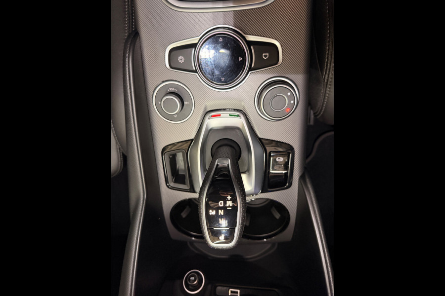 Alfa Romeo Giulia 2.0 T Veloce AWD