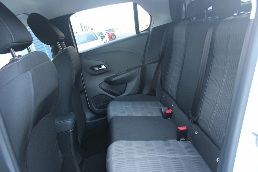 Opel CORSA-E GS Line 50 kWh | 3-FASE LADER | SNEL LAADFUNCTIE | APPLE CARPLAY/ANDROID AUTO | LED KOPLAMPEN | WINTER PAKKET: STOEL VERWARMING/STUUR VERWARMING | ZWART DAK | CLIMATE CONTROL | CRUISE CONTROL | DAB+ RADIO | ACHTERUITRIJ CAMERA |